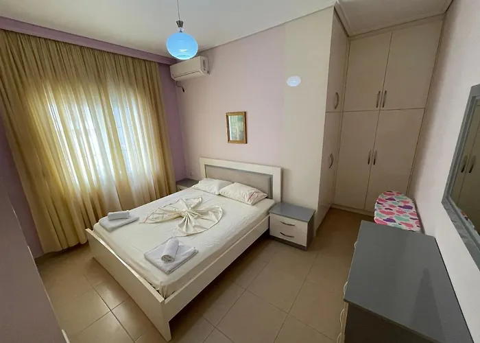 Flower Apartment