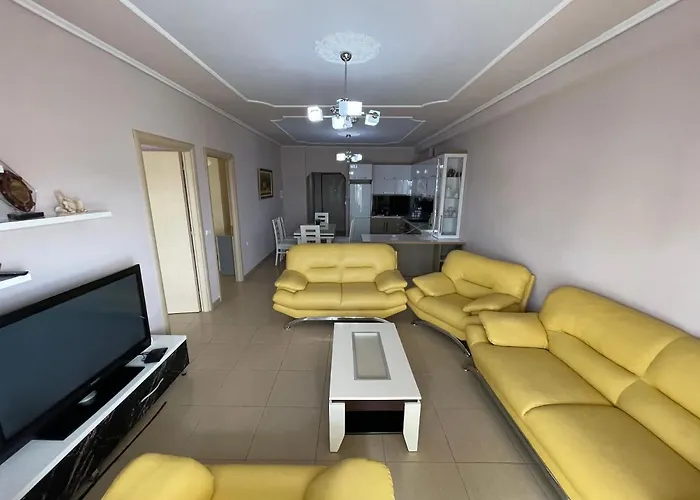 Flower Apartment *